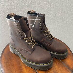 NWT Women’s Dr. Martens Brown Leather Boots